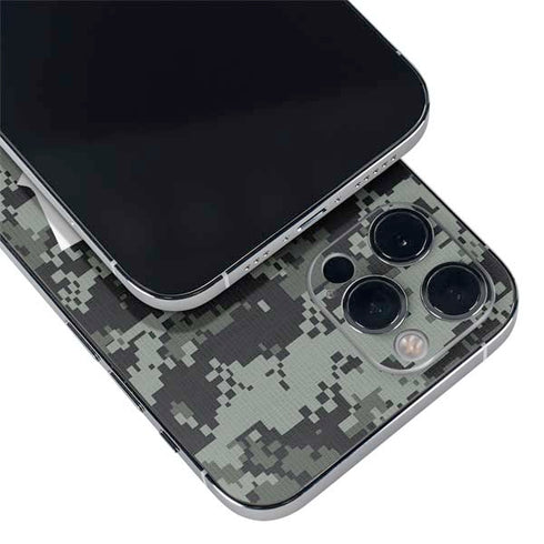 NHL Toronto Maple Leafs Camo iPhone 12 Pro Skin