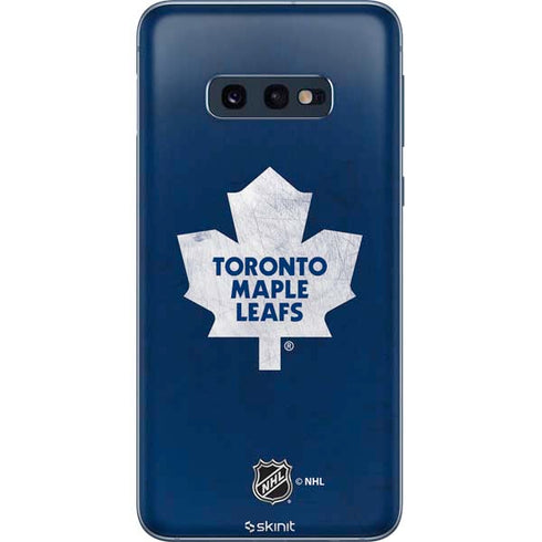 NHL Toronto Maple Leafs Distressed Galaxy S10e Skin