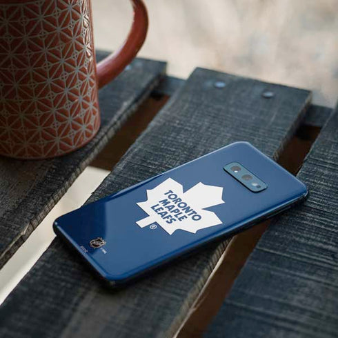 NHL Toronto Maple Leafs Solid Background Galaxy S10e Skin