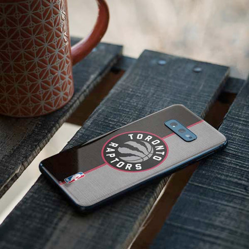 NBA Toronto Raptors Split Canvas Galaxy S10e Skin