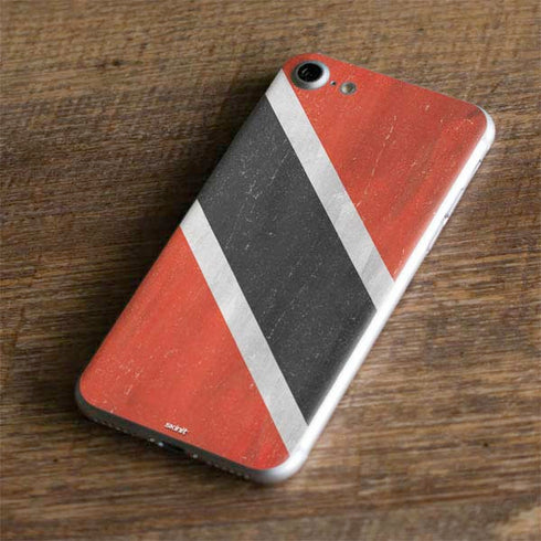 Trinidad and Tobagao Flag Distressed iPhone 7 Skin