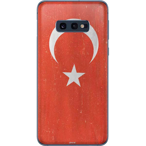 Turkish Flag Distressed Galaxy S10e Skin
