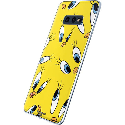 Looney Tunes Tweety Bird Super Sized Pattern Galaxy S10e Skin