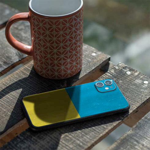 Ukraine Flag Distressed iPhone 11 Skin