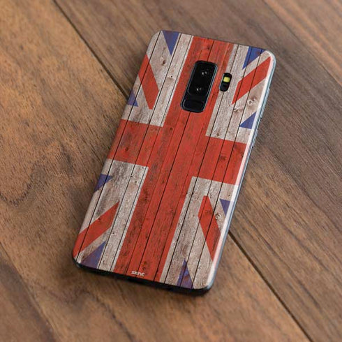 United Kingdom Flag Dark Wood Galaxy S9 Plus Skin