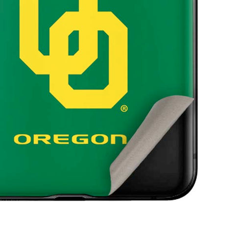 University of Oregon UO on Green Galaxy Z Flip Skin