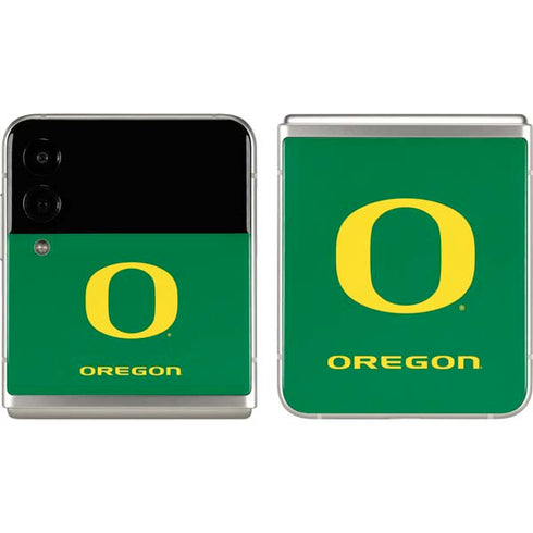 University of Oregon Yellow O on Green Galaxy Z Flip3 5G Skin