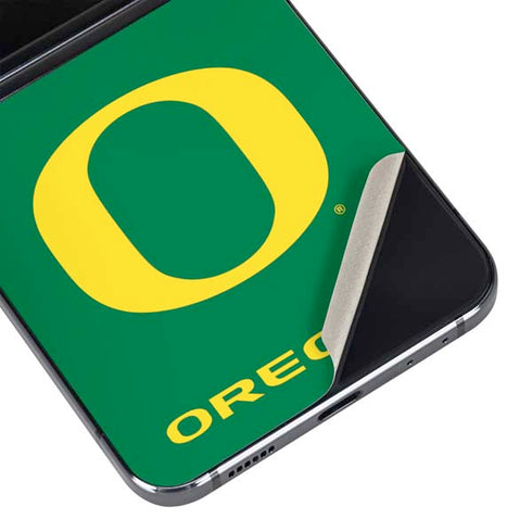 University of Oregon Yellow O on Green Galaxy Z Flip5 5G Skin