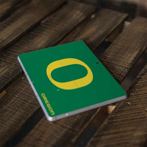 University of Oregon Yellow O on Green Surface Go Skin