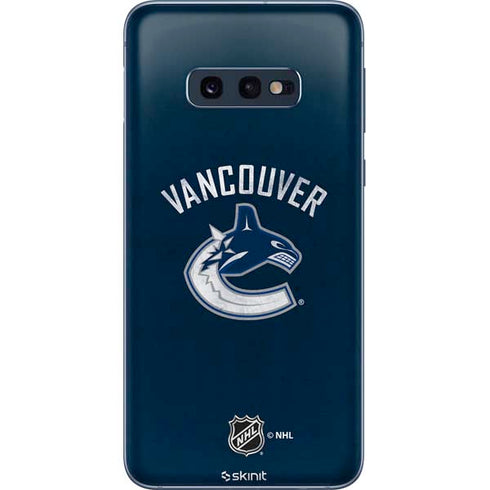 NHL Vancouver Canucks Distressed Galaxy S10e Skin