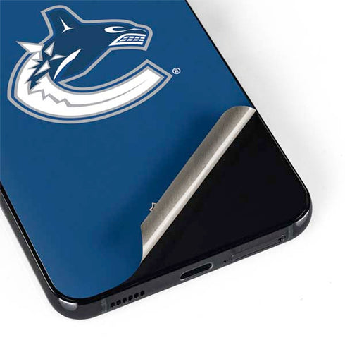 NHL Vancouver Canucks Distressed Galaxy S22 Skin