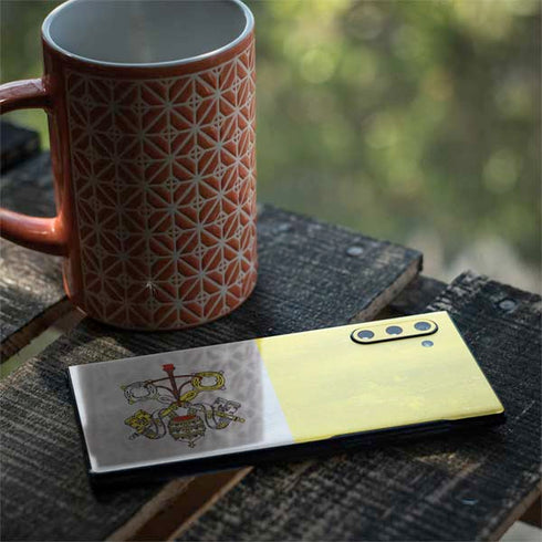 Vatican City Flag Distressed Galaxy Note 10 Skin