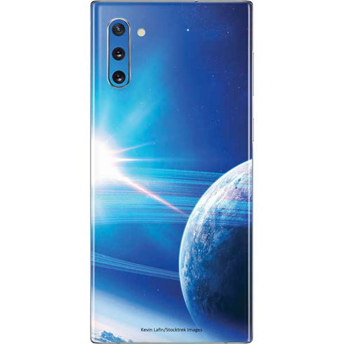 View of a Planet as it Looms in Close Orbit and with Rings Galaxy Note 10 Skin