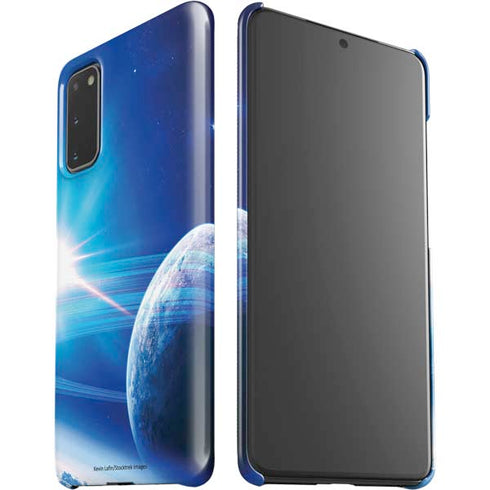 View of a Planet as it Looms in Close Orbit and with Rings Galaxy S20 Lite Case