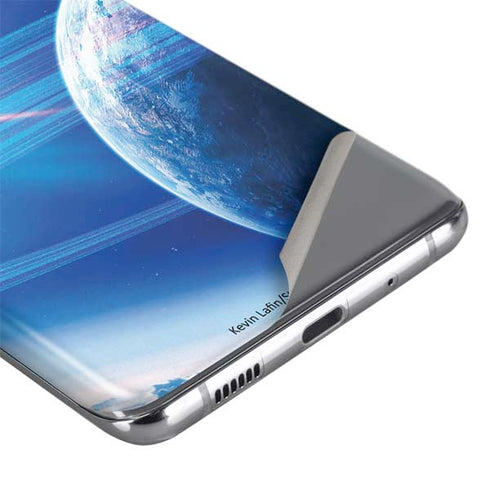 View of a Planet as it Looms in Close Orbit and with Rings Galaxy S20 Plus Skin