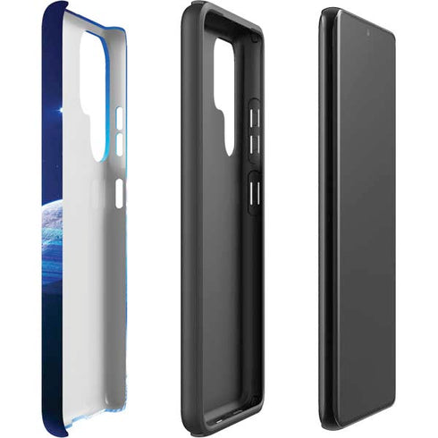 View of a Planet as it Looms in Close Orbit and with Rings Galaxy S22 Ultra Pro Case
