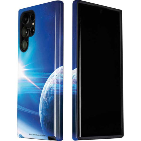 View of a Planet as it Looms in Close Orbit and with Rings Galaxy S22 Ultra Pro Case