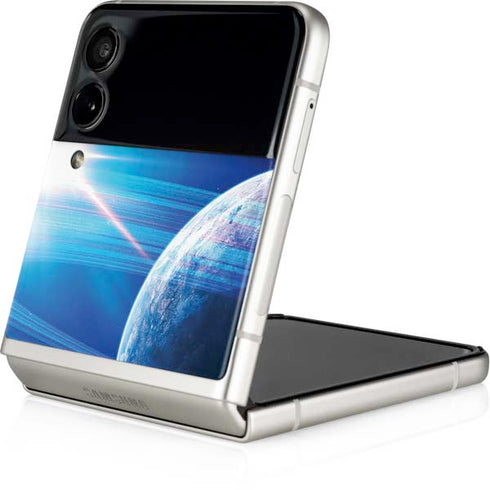 View of a Planet as it Looms in Close Orbit and with Rings Galaxy Z Flip4 5G Skin