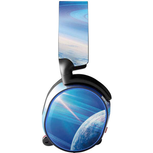 View of a Planet as it Looms in Close Orbit and with Rings SteelSeries Arctis 3 Skin