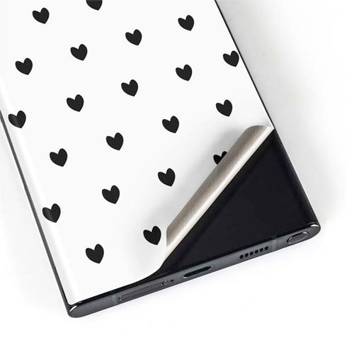 White and Black Hearts Galaxy S22 Ultra Skin