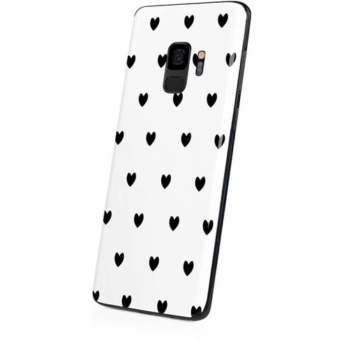White and Black Hearts Galaxy S9 Skin