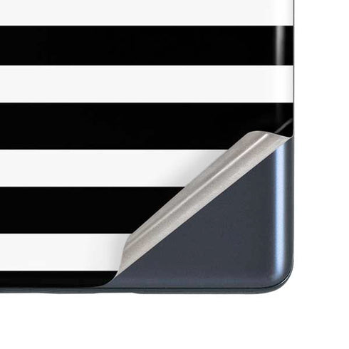 White and Black Stripes Galaxy S20 Fan Edition Skin