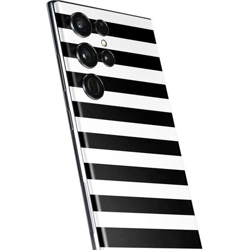 White and Black Stripes Galaxy S22 Ultra Skin