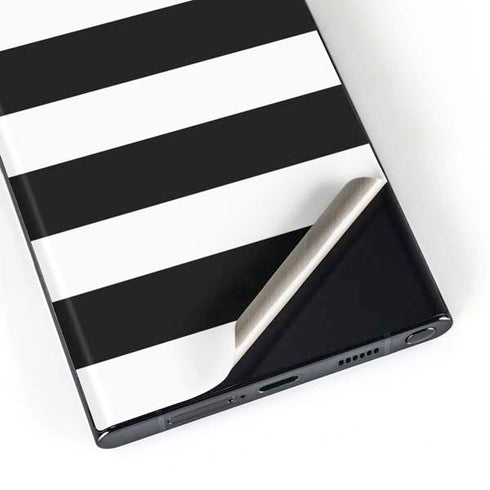 White and Black Stripes Galaxy S23 Ultra Skin