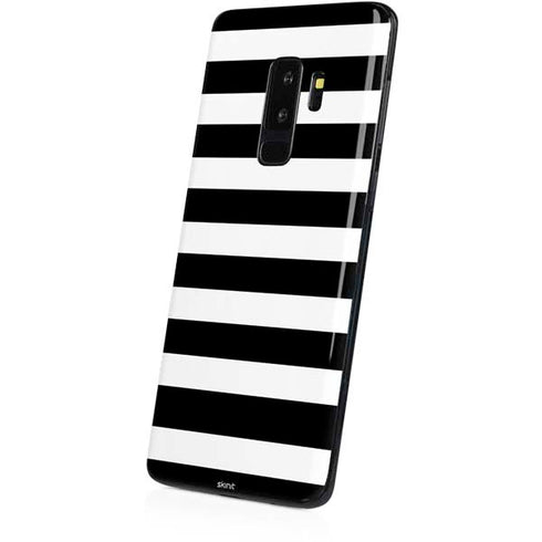 White and Black Stripes Galaxy S9 Plus Skin