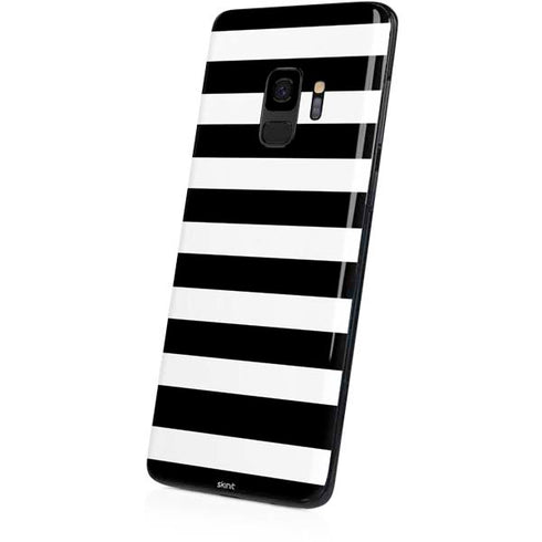 White and Black Stripes Galaxy S9 Skin