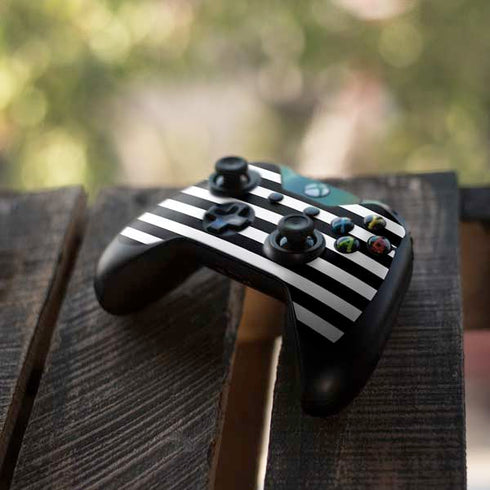 White and Black Stripes Xbox One Controller Skin