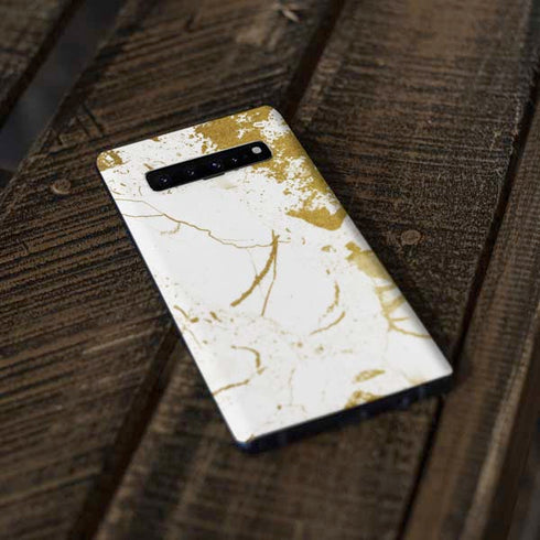 White Scattered Marble Galaxy S10 Skin