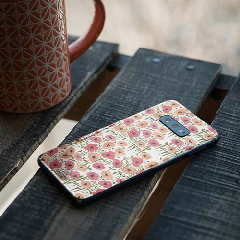 Bouffants and Broken Hearts Wild Garden Galaxy S10e Skin