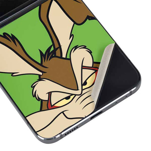 Looney Tunes Wile E Coyote Zoomed In Galaxy Z Flip5 5G Skin