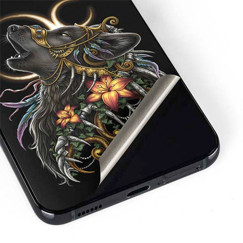 Wolf Howling by Sarah Richter Galaxy S22 Plus Skin