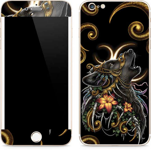 Wolf Howling by Sarah Richter iPhone 6/6s Plus Skin