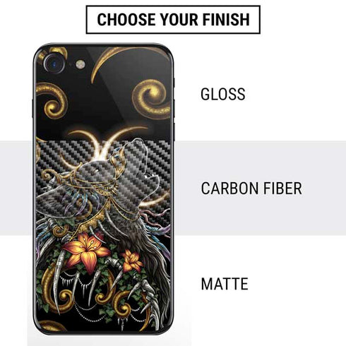Wolf Howling by Sarah Richter iPhone SE (2nd & 3rd Gen) Skin