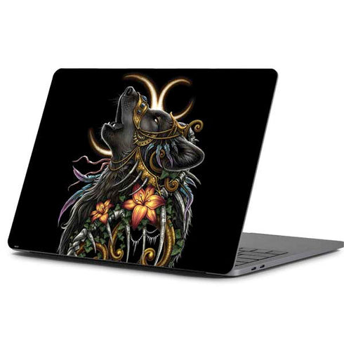 Wolf Howling by Sarah Richter Apple MacBook Pro 13-inch Skin