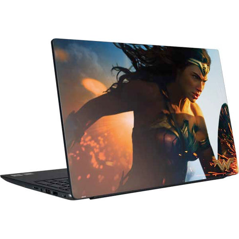 DC Comics Wonder Woman Action Pose Poster Dell Vostro Skin
