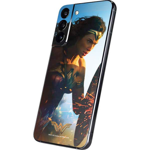 DC Comics Wonder Woman Action Pose Poster Galaxy S22 Plus Skin