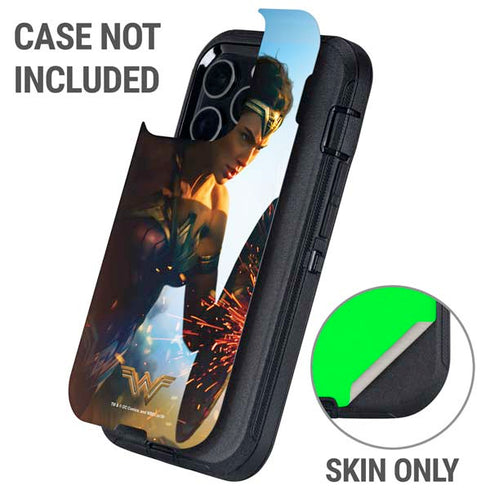 DC Comics Wonder Woman Action Pose Poster Otterbox Defender iPhone Skin