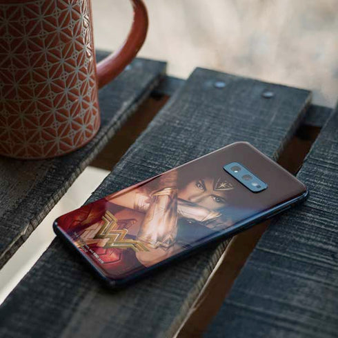 DC Comics Wonder Woman Profile Character Poster Galaxy S10e Skin
