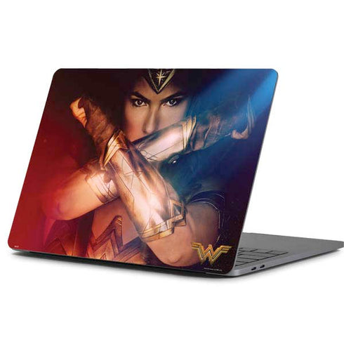 DC Comics Wonder Woman Profile Character Poster Apple MacBook Pro 13-inch Skin