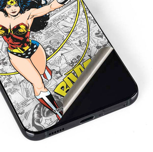 DC Comics Wonder Woman Classic Action Pose Galaxy S22 Plus Skin