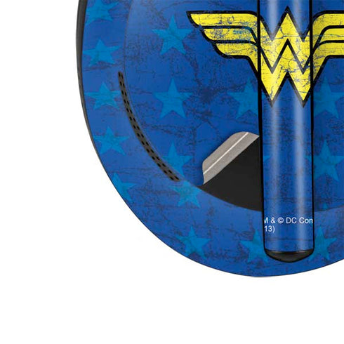 DC Comics Wonder Woman Emblem on Flag Bose Noise Cancelling Headphones 700 Skin