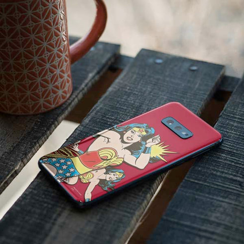 DC Comics Wonder Woman Vintage Action pose Galaxy S10e Skin