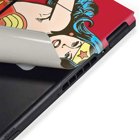 DC Comics Wonder Woman Vintage Action pose Nintendo Switch Bundle Skin