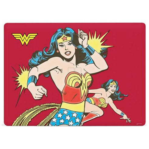 DC Comics Wonder Woman Vintage Action pose Surface Laptop 2 Skin