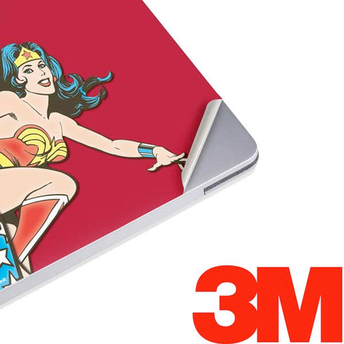 DC Comics Wonder Woman Vintage Action pose Surface Laptop 2 Skin