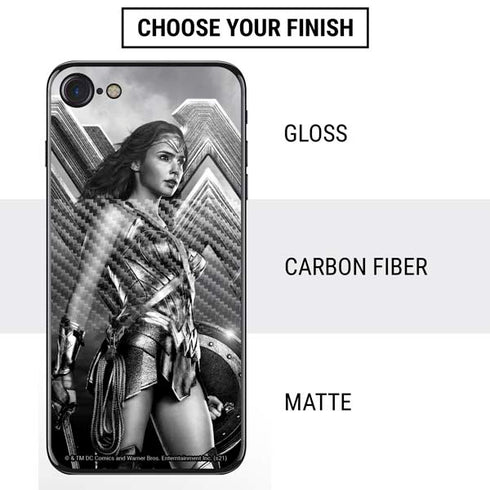 The Justice League (2017) Wonder Woman Poster iPhone SE (2nd & 3rd Gen) Skin